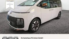 Weiss / sonderlackierung creamy white uni Gebraucht 2023 Hyundai Staria Signature Van | 46.990 € (Fairer Preis)