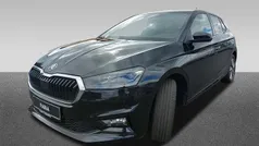 Schwarzmagic perleffekt met. schwarzmagic perleffekt met. Gebraucht 2023 Skoda Fabia Style Limousine | 19.879 € (Fairer Preis)