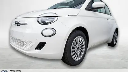 Gebraucht Fiat 500e Basis 86 kW (118 PS) 2023 Weiss Kleinwagen