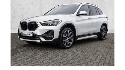 Gebraucht BMW X1 Sport Line 190 PS (139 kW) 2022 Weiß SUV