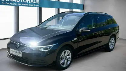 Gebraucht VW Golf VIII Life 150 PS (110 kW) 2024 Schwarz Kombi