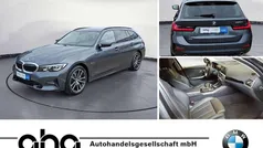 Grau Gebraucht 2021 BMW 320e Sport Line Kombi | 27.860 € (Fairer Preis)