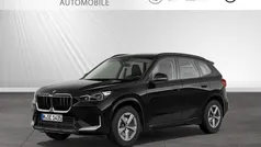 Saphirschwarz metallic Gebraucht 2024 BMW X1 Shadowline SUV | 38.900 € (Fairer Preis)