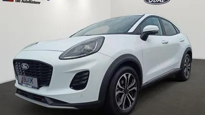 Frozen white (pn3gz) Gebraucht 2024 Ford Puma Titanium SUV | 23.780 € (Fairer Preis)