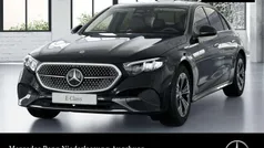 Unilack schwarz Gebraucht 2025 Mercedes E200 Avantgarde Limousine | 48.890 € (Guter Preis)