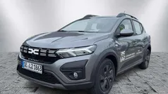 Metalliclackierung dolom Gebraucht 2025 Dacia Sandero Expression Kleinwagen | 18.980 € (Fairer Preis)