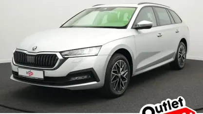 Gebraucht Skoda Octavia Ambition 150 PS (110 kW) 2023 Brillantsilber metallic Kombi