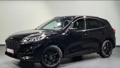 Usado Ford Kuga ST-Line 224 HP (164 kW) 2022 Preto SUV