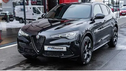 Neu Alfa Romeo Stelvio Premium 280 PS (205 kW) 2025 Schwarz SUV