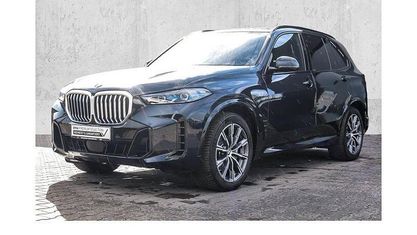 Używany BMW X5 Performance 360 KM (264 kW) 2025 Szary SUV