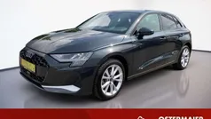 Grau Gebraucht 2024 Audi A3 Sportback Advanced Plus Limousine | 30.390 € (Fairer Preis)