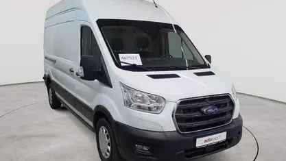 Gebraucht Ford Transit Trend 130 PS (95 kW) 2021 Frostweiß Pickup