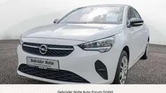Weiss / Gebraucht 2022 Opel Corsa-e Edition Kleinwagen | 15.650 € (Fairer Preis)