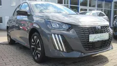 Perlaneraschwarz (metallic) Gebraucht 2024 Peugeot 208 Allure Kleinwagen | 20.590 € (Fairer Preis)