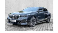 Gebraucht 2024 BMW 550e M Sport Limousine | 75.800 € (Fairer Preis)