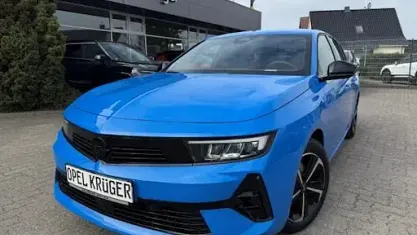 Gebraucht Opel Astra 131 PS (96 kW) 2025 Blau Kleinwagen