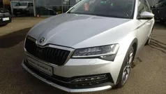 Brilliantsilber metallic Gebraucht 2022 Skoda Superb Scout 4x4 Kombi | 28.900 € (Guter Preis)