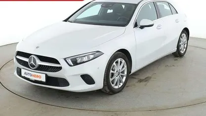 Gebraucht Mercedes A200 163 PS (119 kW) 2020 Limousine