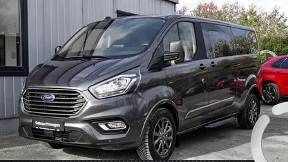 Gebraucht Ford Tourneo Titanium 131 PS (96 kW) 2021 Grau Van / Kleinbus