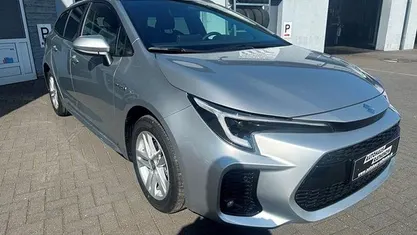 Silber Gebraucht 2022 Suzuki Swace Comfort+ Kombi | 21.890 € (Fairer Preis)