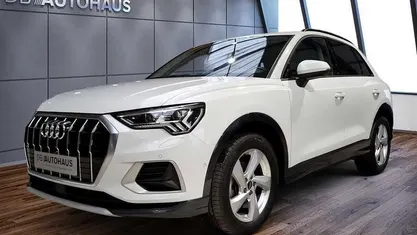 Weiß Gebraucht 2022 Audi Q3 Advanced Plus SUV | 27.870 € (Superpreis)
