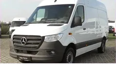 Arktikweiß Gebraucht 2024 Mercedes Sprinter Van | 44.328 € (Fairer Preis)