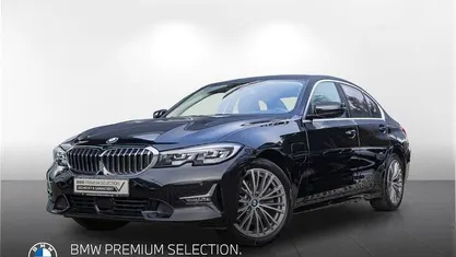 Gebraucht BMW 320e Luxury Line 184 PS (135 kW) 2021 Black sapphire metallic (schwarz) Limousine