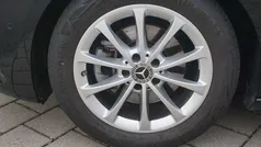 Schwarz Gebraucht 2020 Mercedes B200 Progressive Van / Kleinbus | 26.990 € (Fairer Preis)