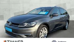 Grau Gebraucht 2020 VW Golf VII Highline Kombi | 21.890 € (Fairer Preis)