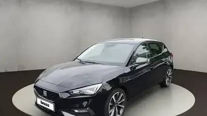 Mitternachtsschwarz Gebraucht 2023 Seat Leon FR Limousine | 26.450 € (Fairer Preis)