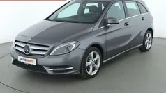 Grau Gebraucht 2014 Mercedes B180 Van / Kleinbus | 14.890 € (Fairer Preis)