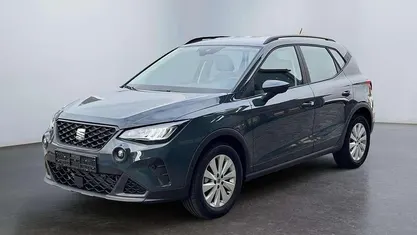 Gebraucht 2025 Seat Arona Style SUV | 23.989 € (Guter Preis)