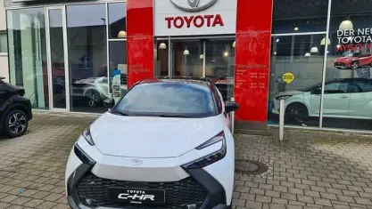 Gebraucht Toyota C-HR Team 140 PS (102 kW) 2023 Weiß SUV