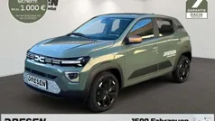 Olivgrün Gebraucht 2024 Dacia Spring Extreme Kleinwagen | 16.990 € (Fairer Preis)