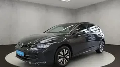 Gebraucht 2024 VW Golf VIII Life Limousine | 29.400 € (Fairer Preis)
