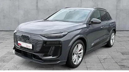 Gebraucht Audi Q6 e-tron Advanced Plus 285 kW (388 PS) 2025 Grau SUV