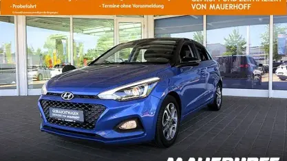 Gebraucht Hyundai i20 Advantage 101 PS (74 kW) 2020 Blau Kleinwagen