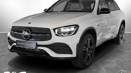 Unilack polarweiß Gebraucht 2020 Mercedes GLC300e AMG SUV | 35.890 € (Guter Preis)