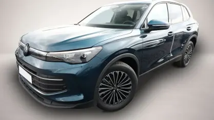 Neu VW Tiguan IQ Drive 150 PS (110 kW) 2026 Blau SUV