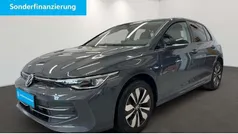 Grau Gebraucht 2024 VW Golf VIII Goal Limousine | 29.730 € (Superpreis)