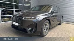 Sophistograu brillanteffekt Gebraucht 2023 BMW iX Performance SUV | 68.449 € (Superpreis)