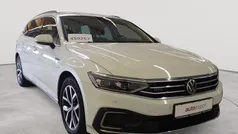 Pure white Gebraucht 2021 VW Passat GTE Kombi | 20.990 € (Guter Preis)
