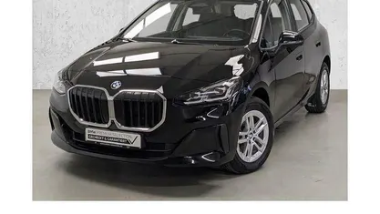 Gebraucht BMW 218 Active Tourer Sport Line 150 PS (110 kW) 2023 Van / Kleinbus