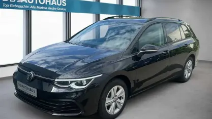Gebraucht VW Golf VIII Life 150 PS (110 kW) 2024 Schwarz Kombi