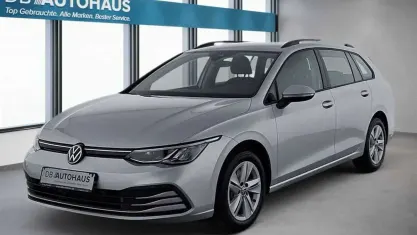 Gebraucht VW Golf VIII Life 116 PS (85 kW) 2024 Silber Kombi