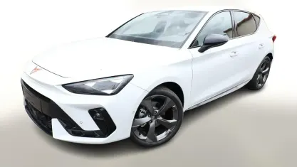 Neu Cupra Leon 150 PS (110 kW) 2026 Glacial weiß metallic Limousine