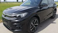 Deep black perleffekt Neu 2025 VW Tiguan R-line SUV | 54.340 € (Fairer Preis)