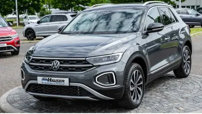 Gebraucht VW T-Roc Style 150 PS (110 kW) 2025 Grau SUV
