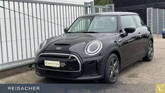 Schwarz Gebraucht 2022 Mini Cooper Coupé Essential Coupé | 16.990 € (Fairer Preis)