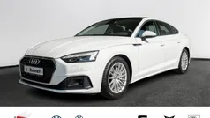 Weiß Gebraucht 2021 Audi A5 Sportback Sport Limousine | 33.990 € (Fairer Preis)